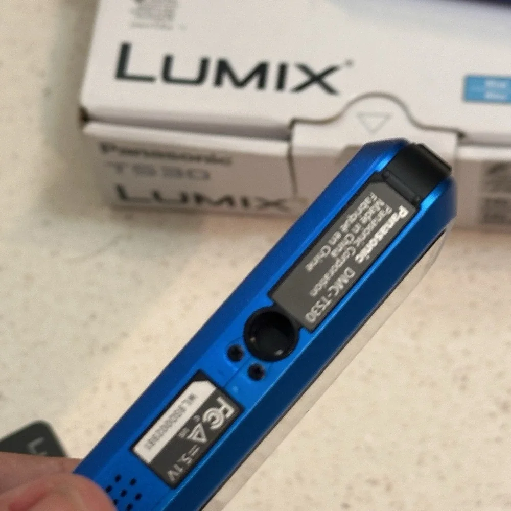 Panasonic LUMIX Dmc-TS30 Waterproof Digicam Blue Digital Camera USED - CIB